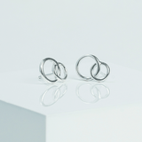 Silver conected rings